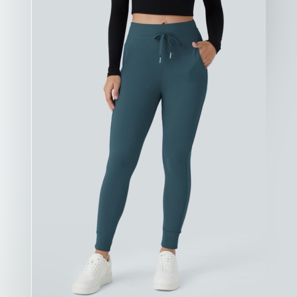 Halara High Waisted Drawstring Side Pocket Joggers NWT